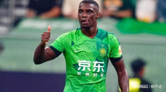 爵士官方公布新规，迎来胜利引发争议，冲击季后赛球迷热议！